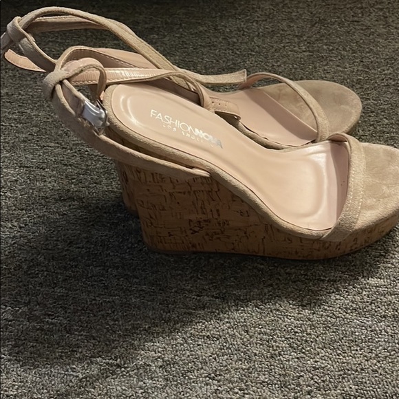 Heels from Fashion Nova wedge heels - Picture 4 of 5